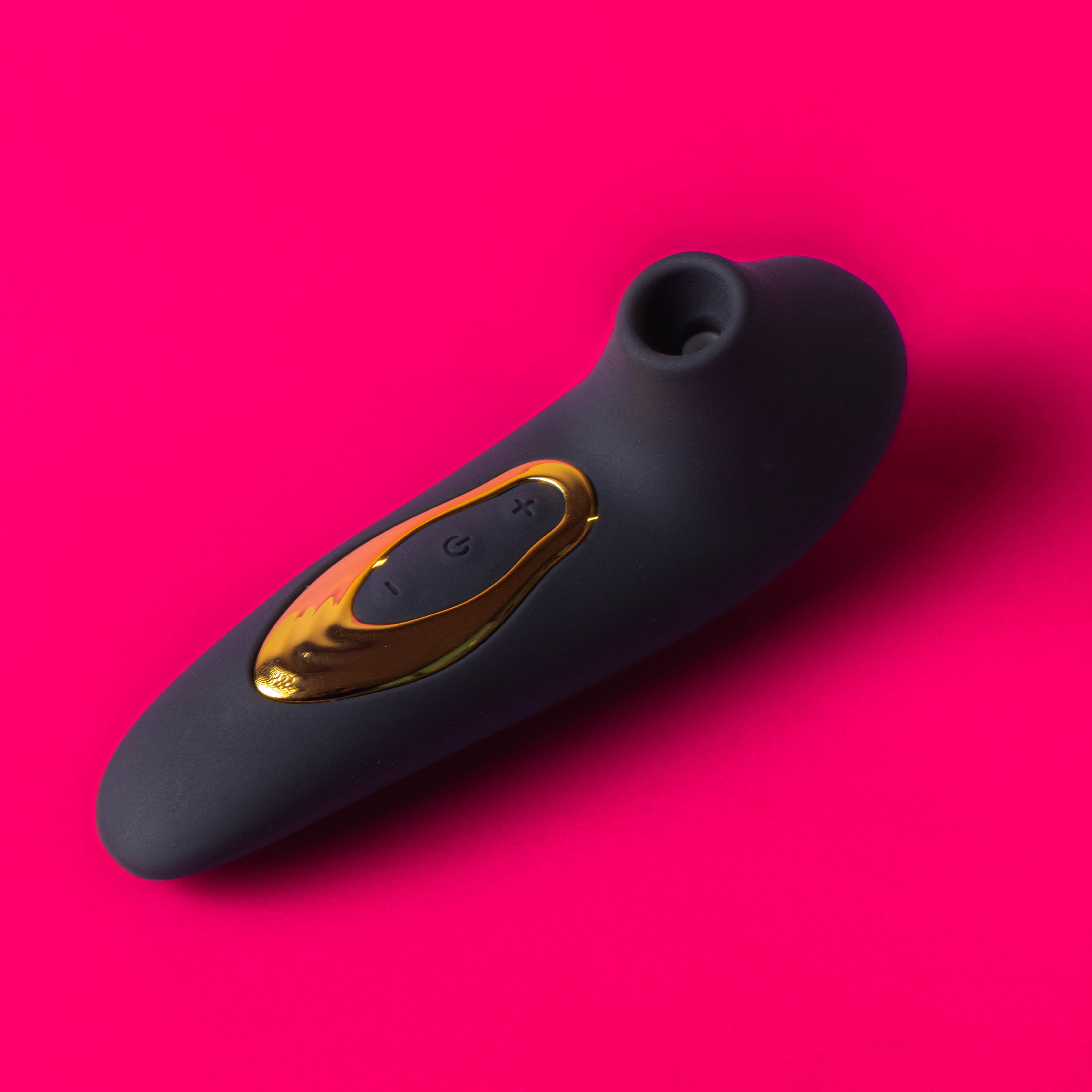 Succ10n4d0r de Cl1t0r1s KINKI